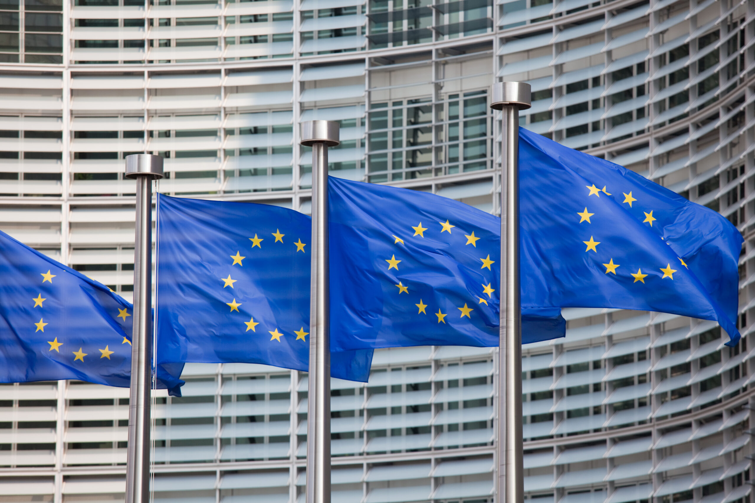 Featured image for “Europese Commissie keurt een Nederlandse staatssteunregeling van € 780 miljoen goed ter ondersteuning van de productie van hernieuwbare waterstof”
